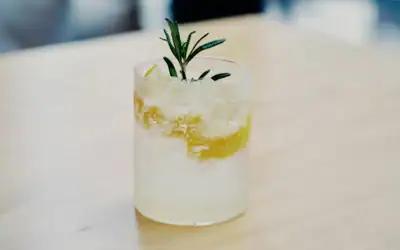 How to Make Healthy Homemade Sodas with Essential Oils
